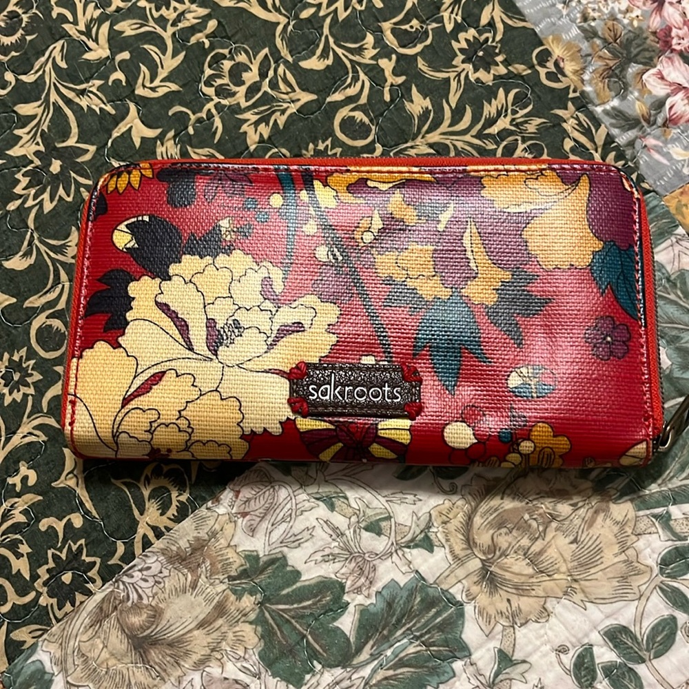 Sakroots Floral wallet GUC